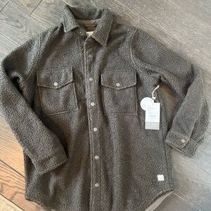 NWT Vuori Sycamore Women's Shirt Jacket in Dark Cocoa - Size SMALL